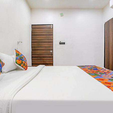 Fabhotel Lotus I Surat Esterno foto
