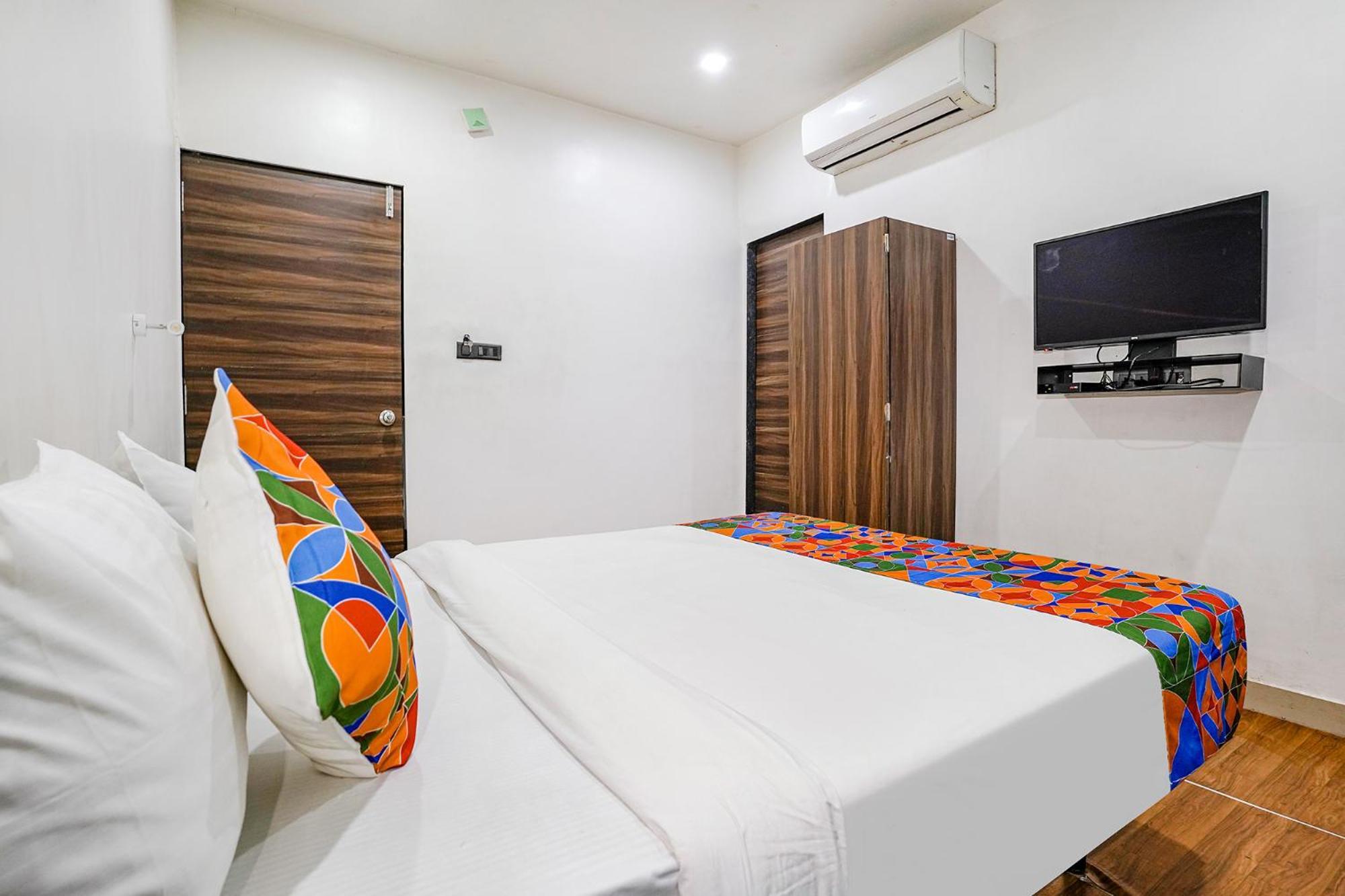 Fabhotel Lotus I Surat Esterno foto