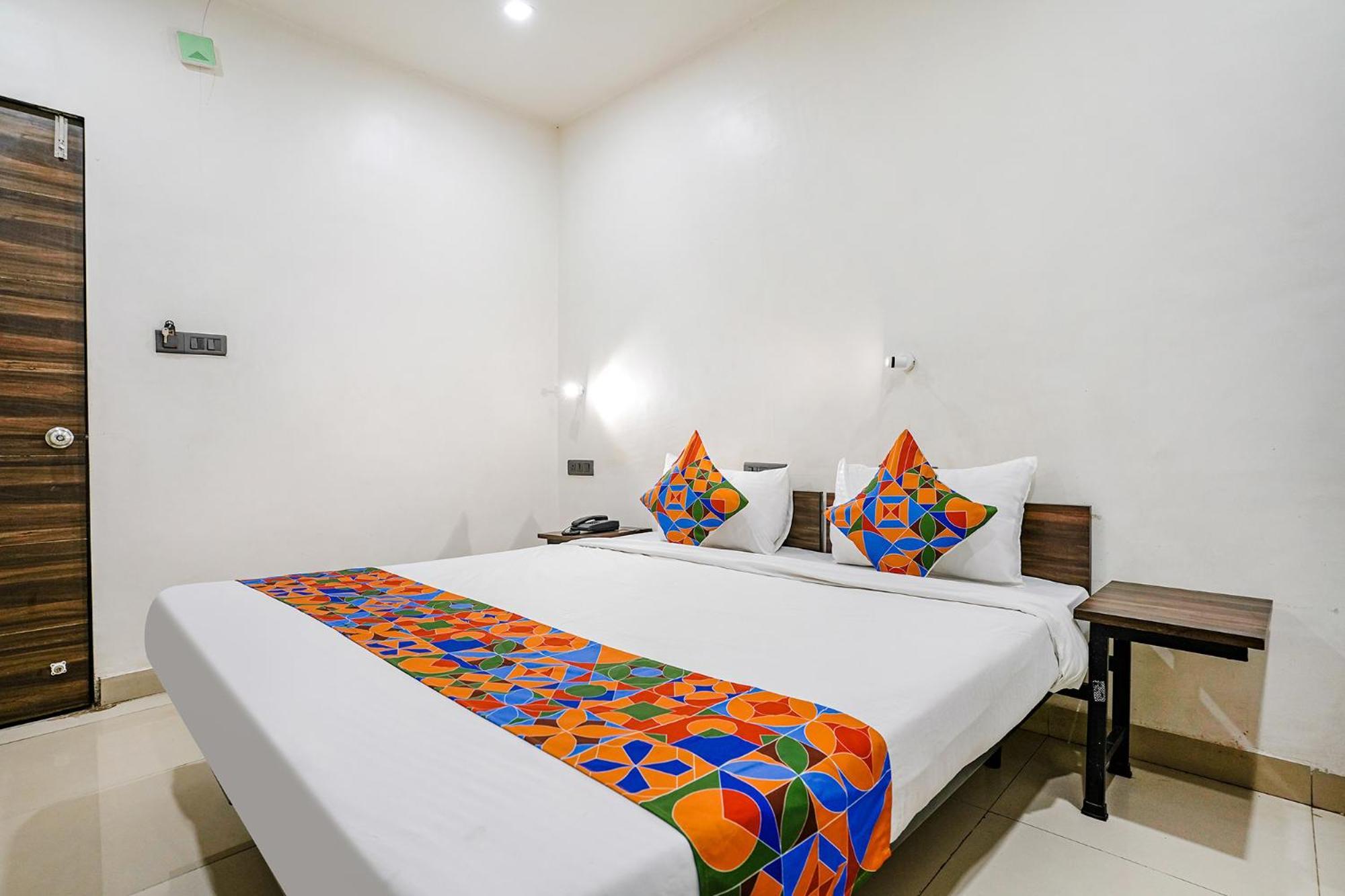 Fabhotel Lotus I Surat Esterno foto